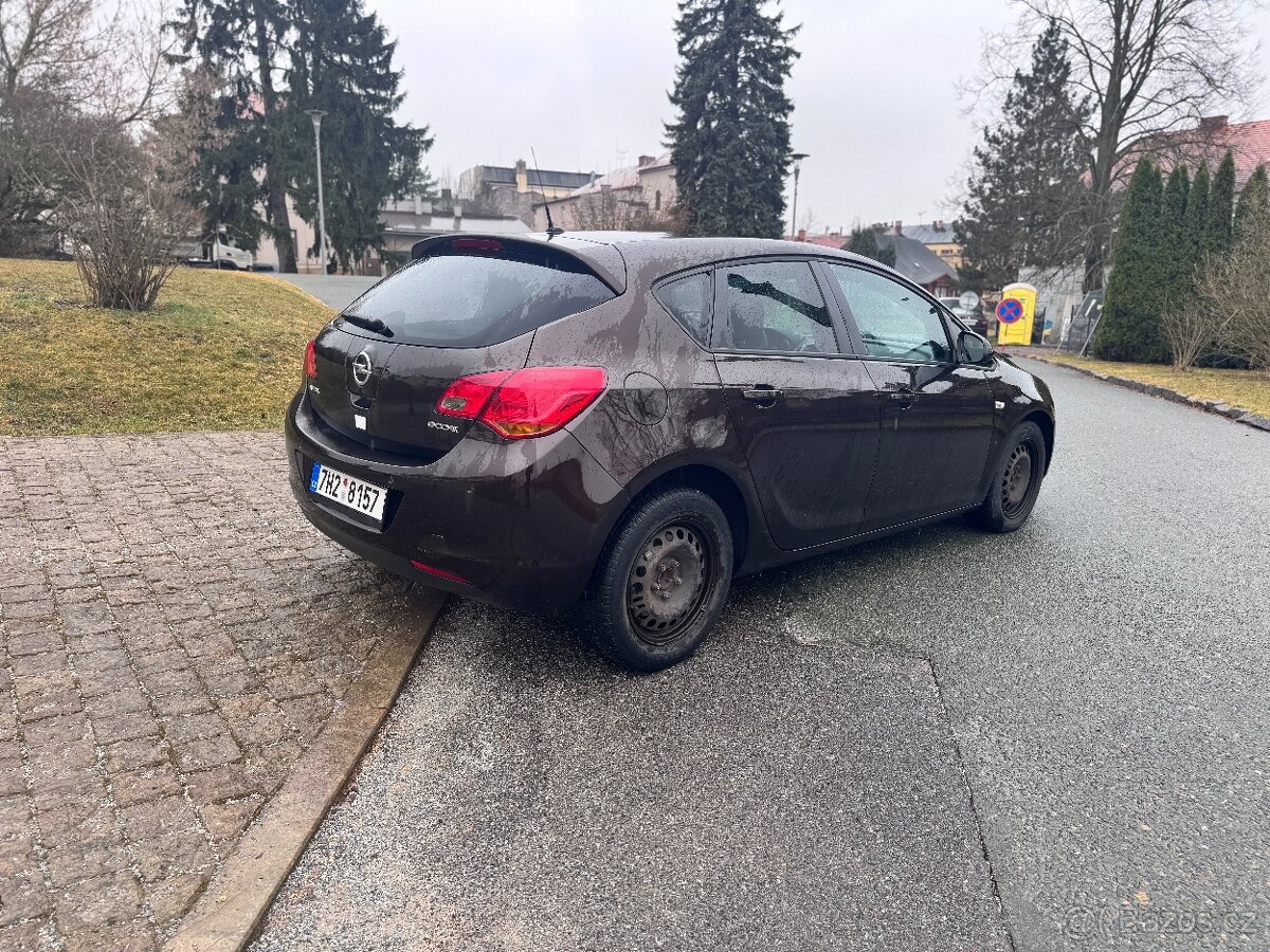 Opel Astra 1.7 CDTI - 3