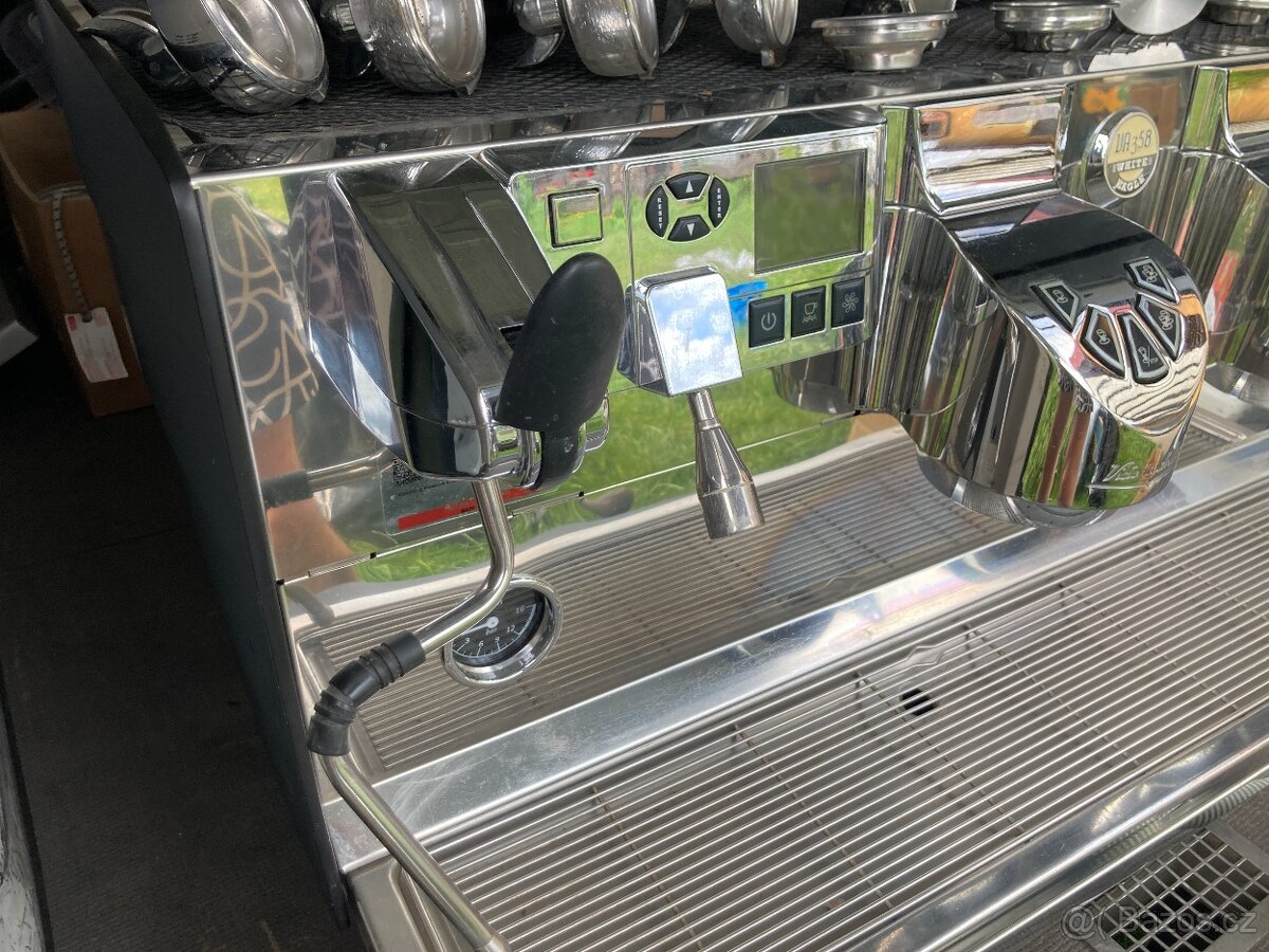 Profi pákový kávovar Victoria Arduino 358 Eagle - 3