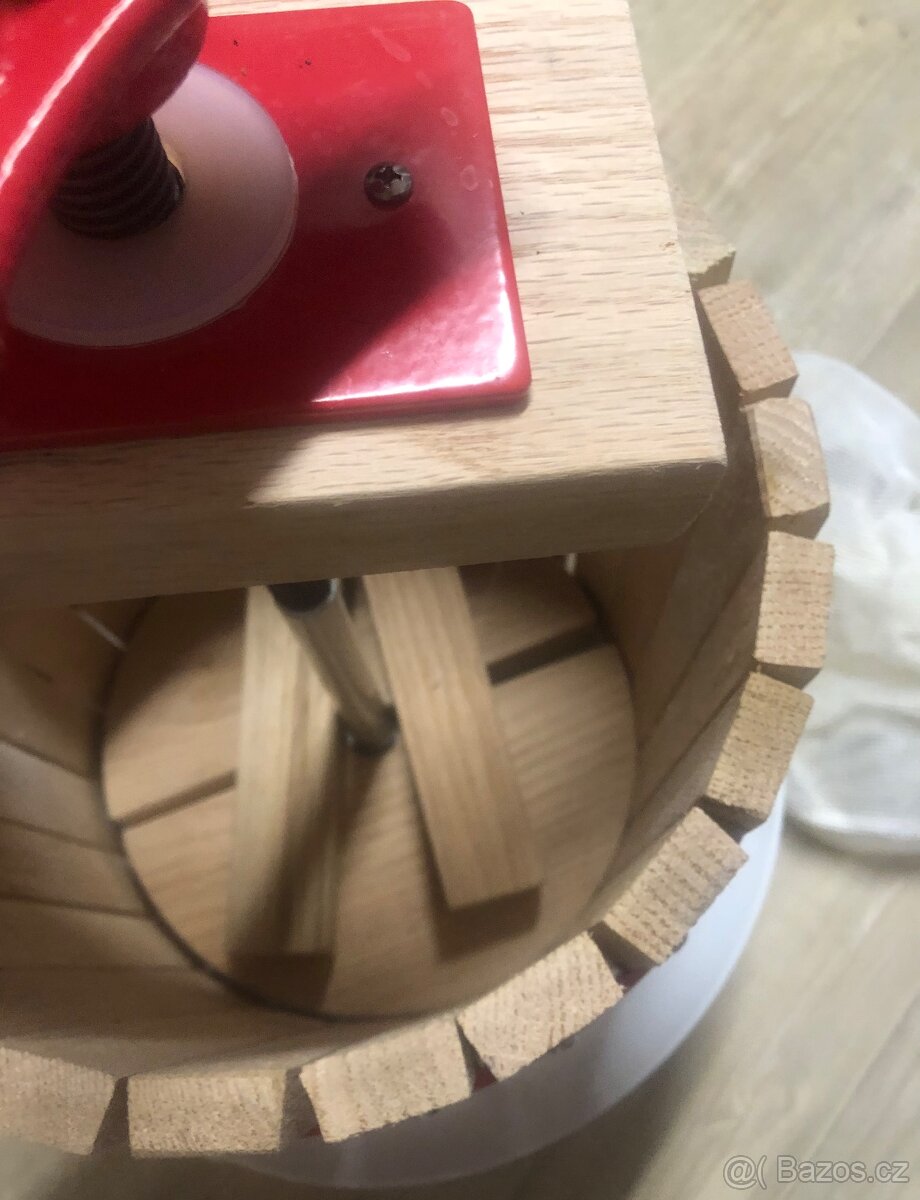 Lis na ovoce 12 litrů, těžky a kvalitní lis - 3