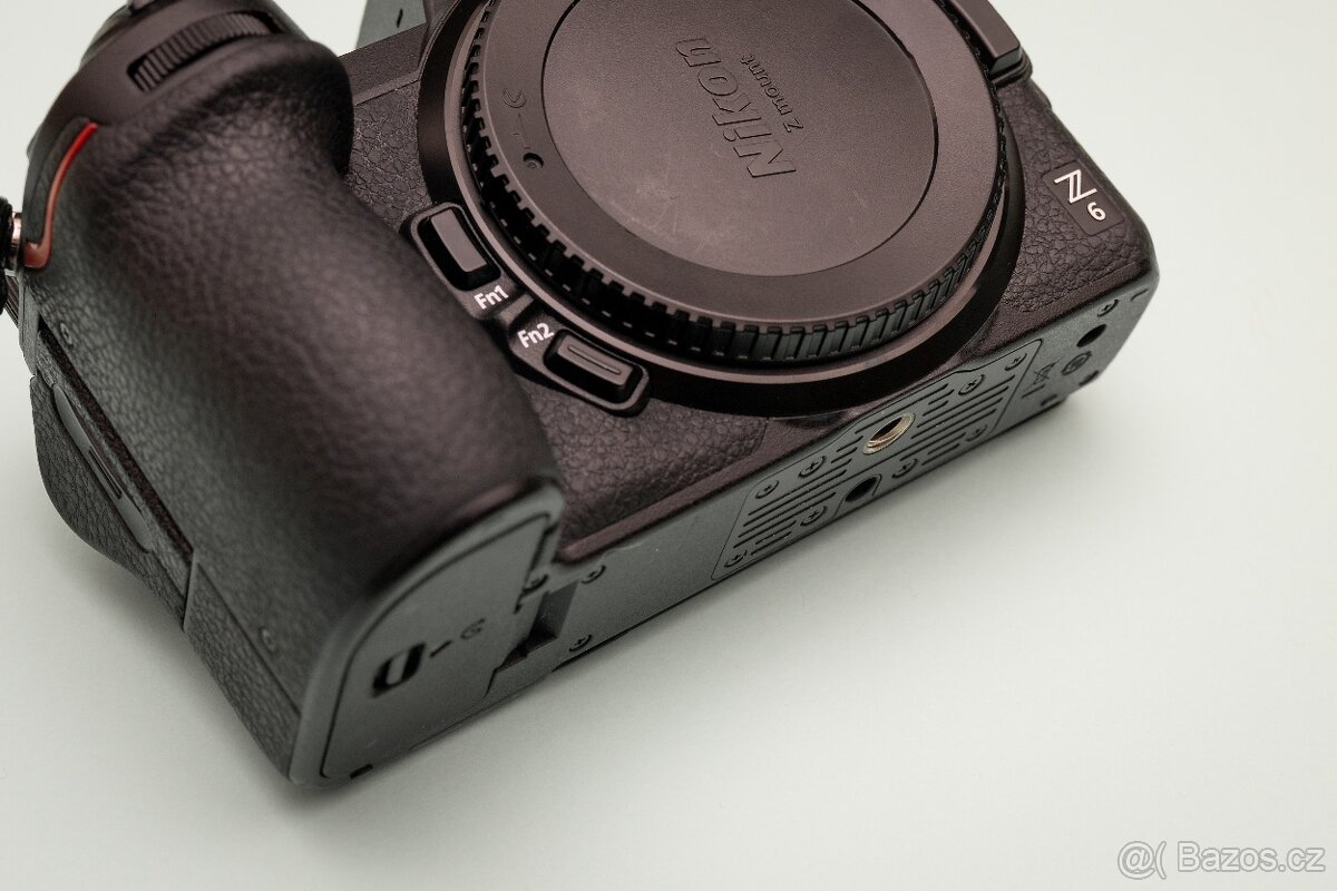 Nikon Z6 I - v dobrém stavu, nejlepší cena - 3