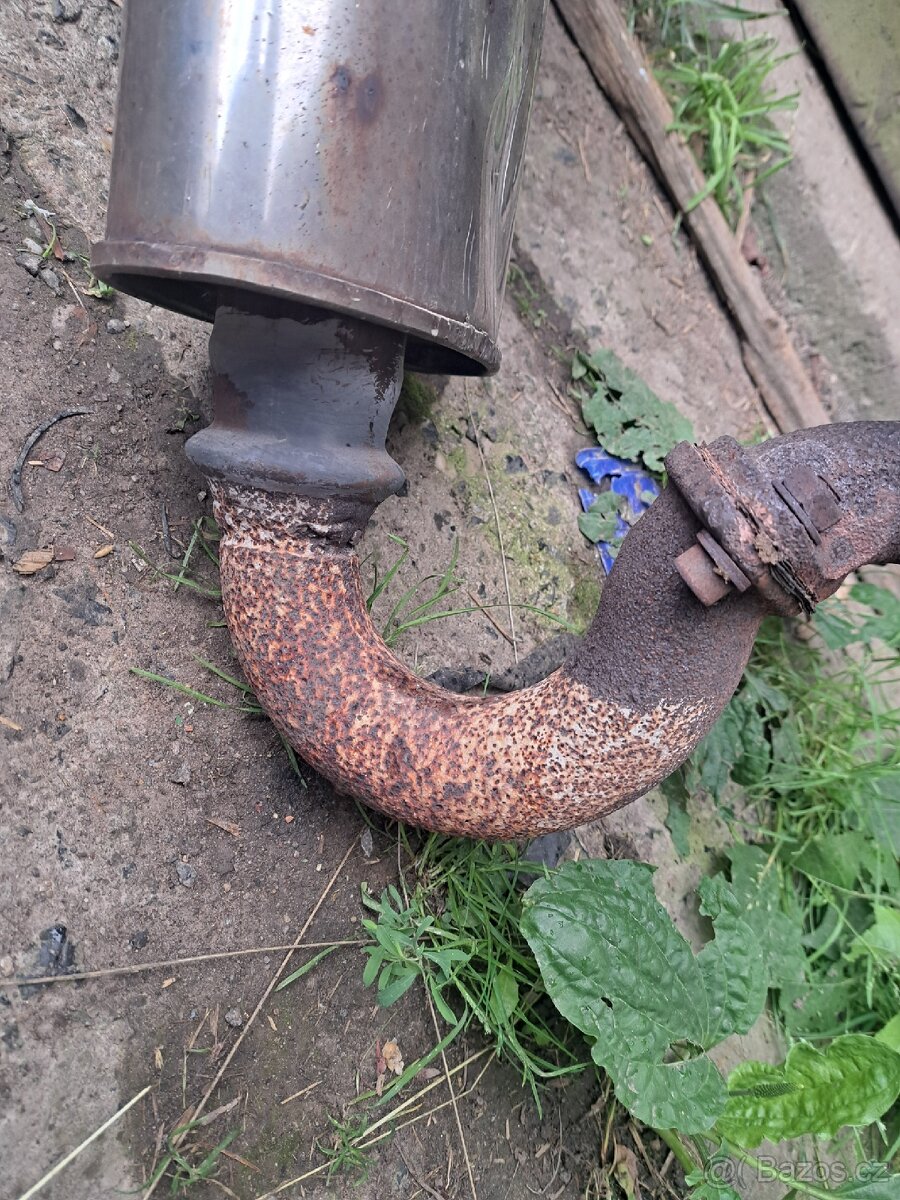 Nerezový výfuk na Zetor - 3