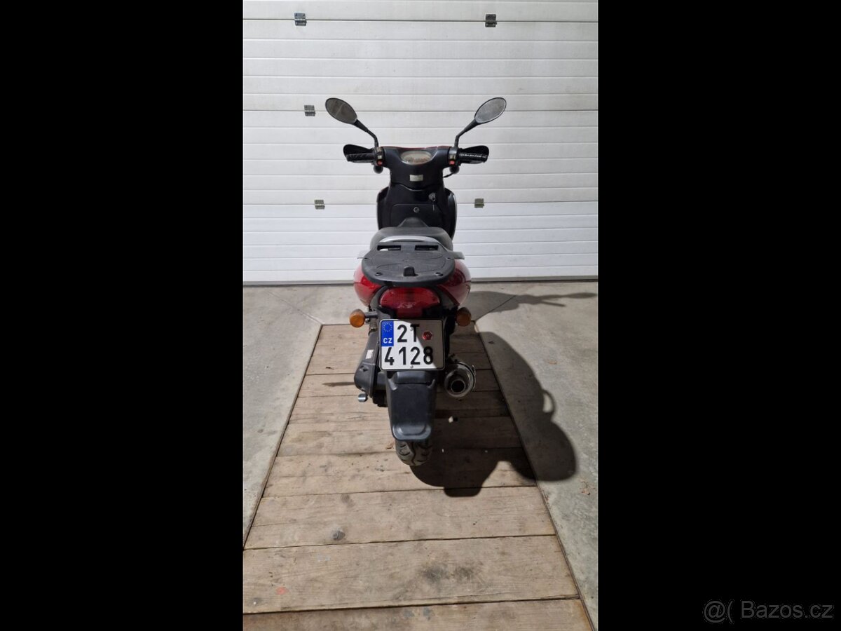 Skútr Yuki rally 50 - 3