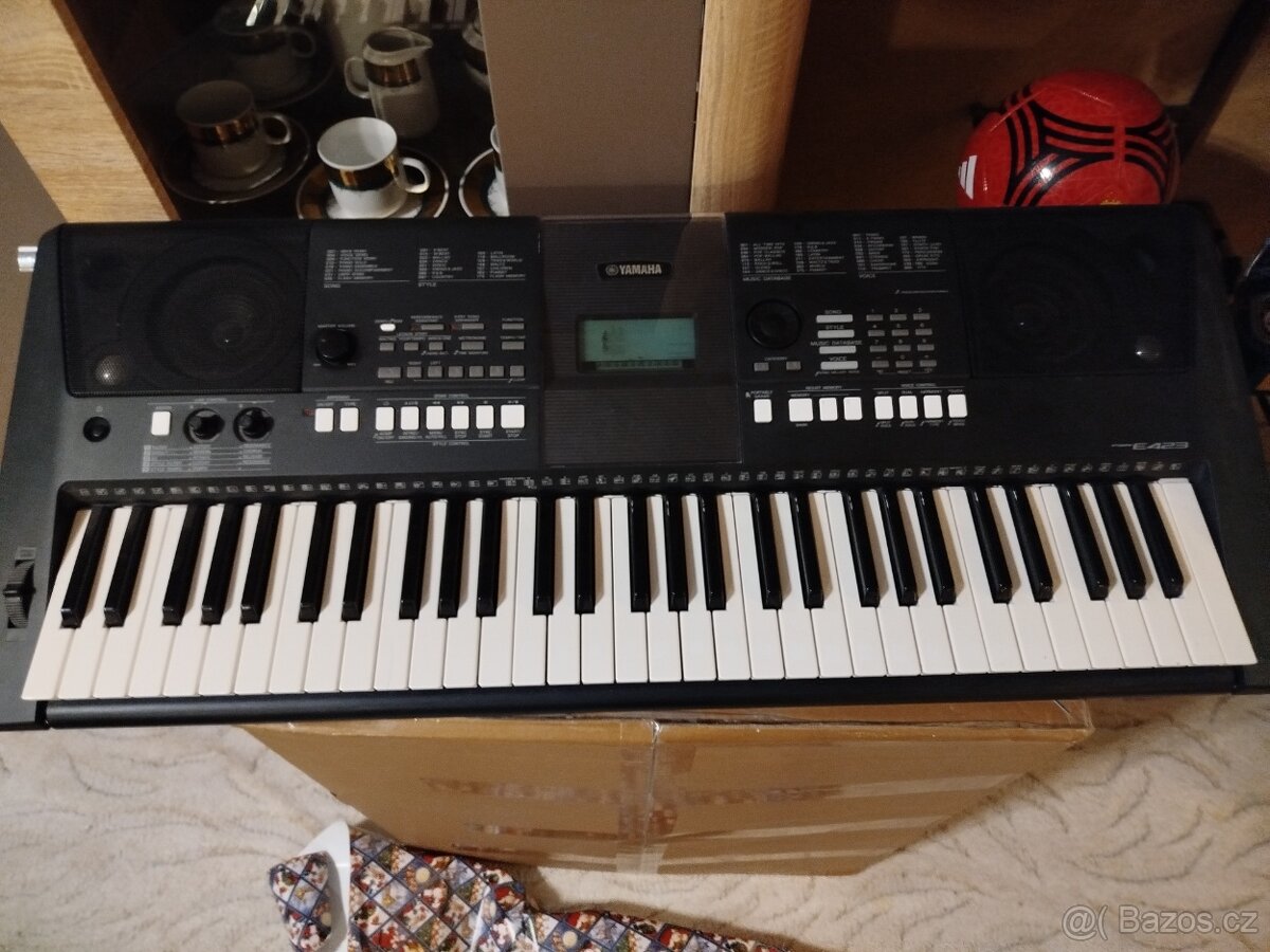 Klávesy Yamaha PSR E.420 - 3