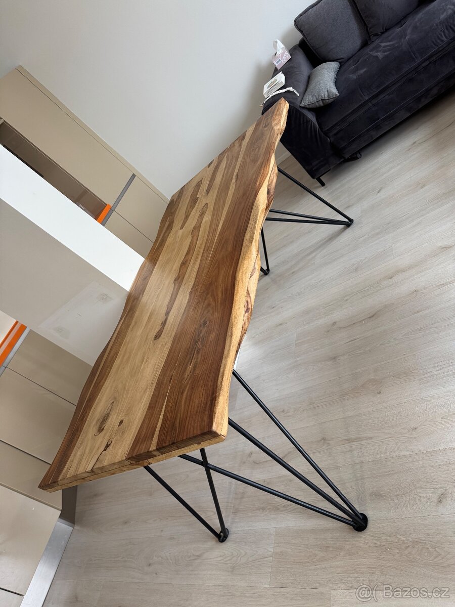Designový dřevěný stůl - 3