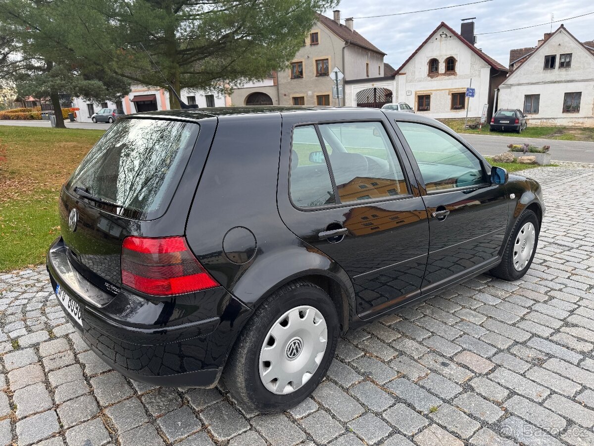 Volkswagen Golf 4 1.6 77kw - 3