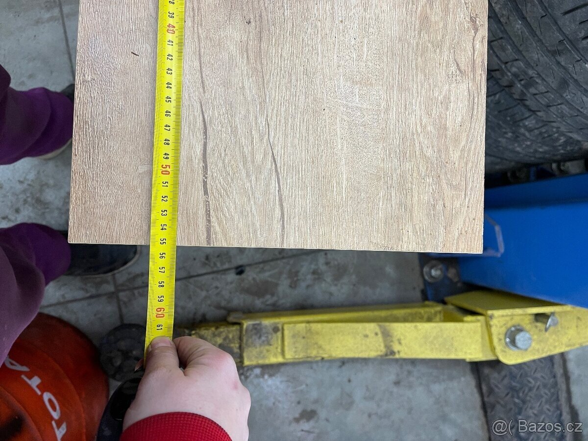 Skřínky na zed 3x - 3