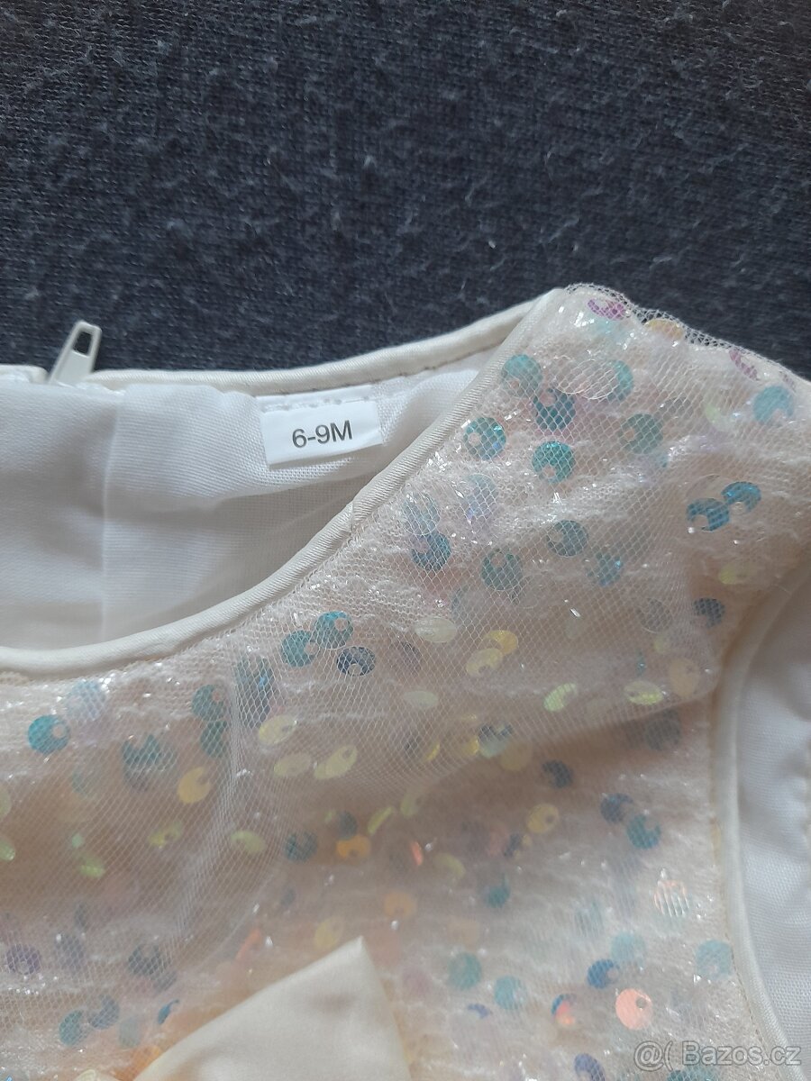 Zlaté šatičky - 3