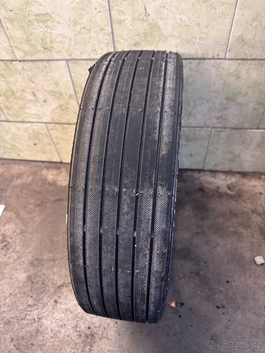 Dojezdové kolo Mercedes - 3