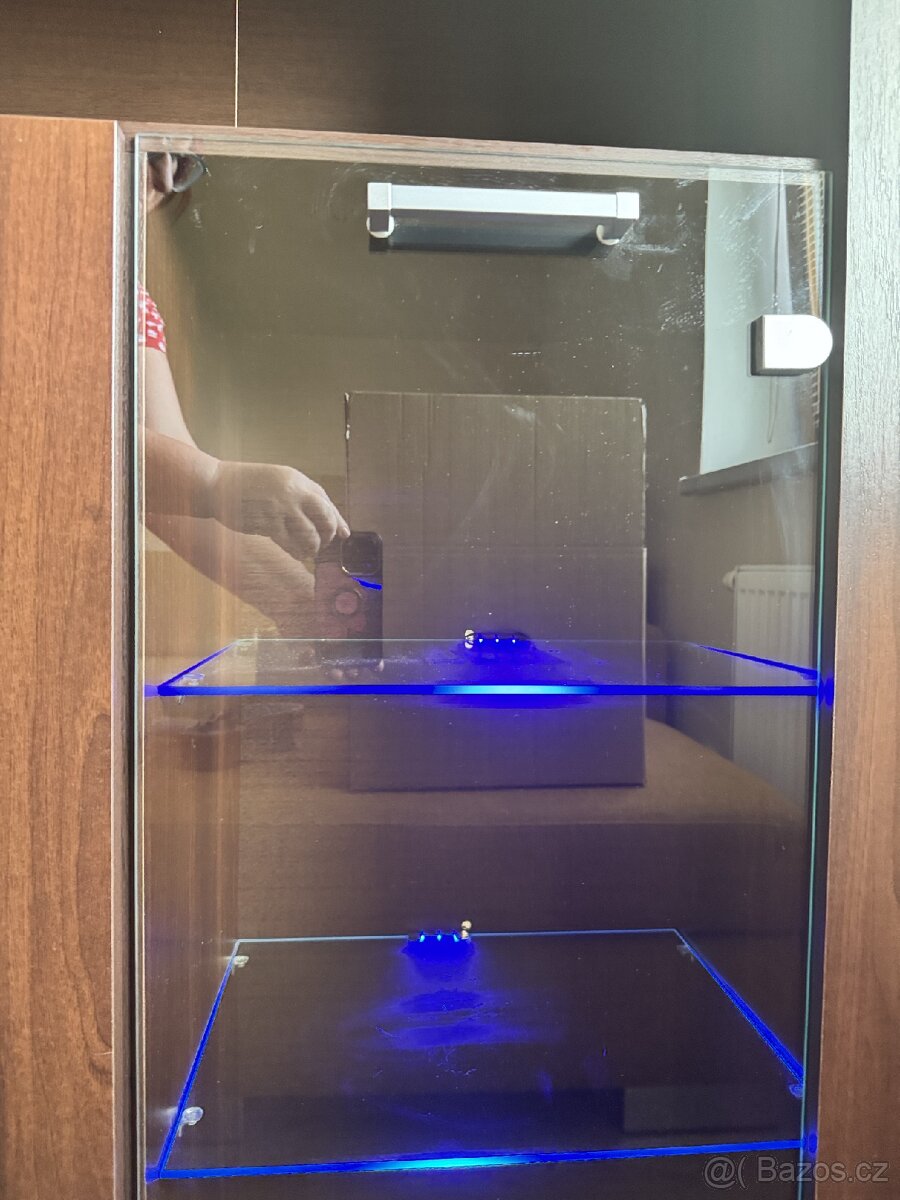 Obývací stěna + konferenční stolek - 3