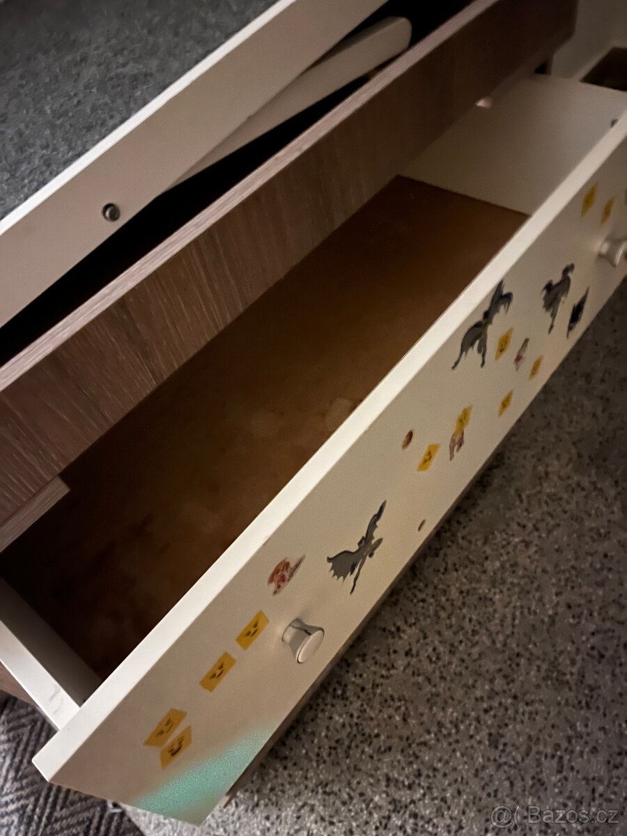 Přebalovací pult - 3