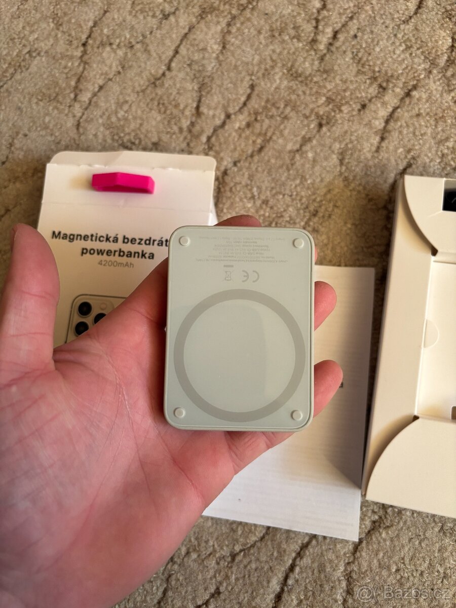 iWant MagSafe powerbanka 4200 mAh - 3