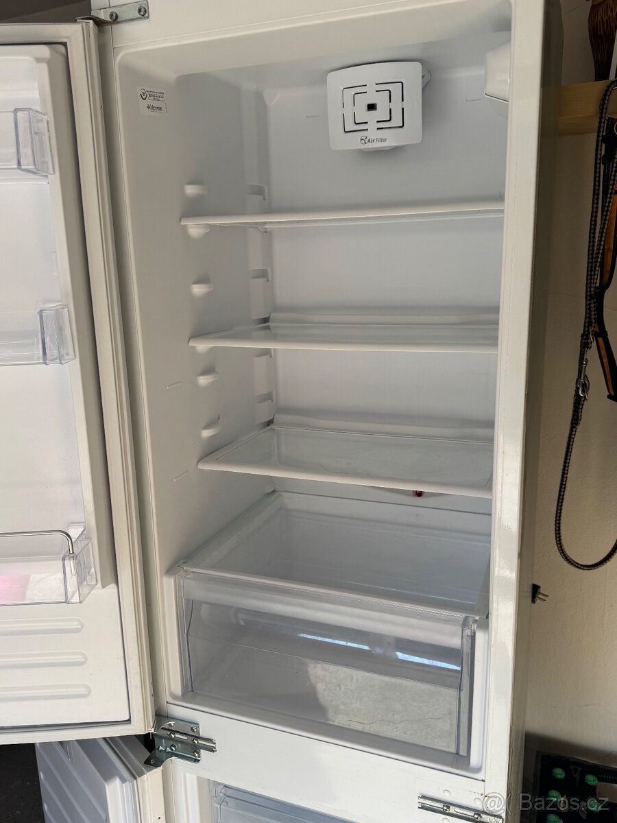 Whirpool Vestavěná lednice s mrazákem - 3