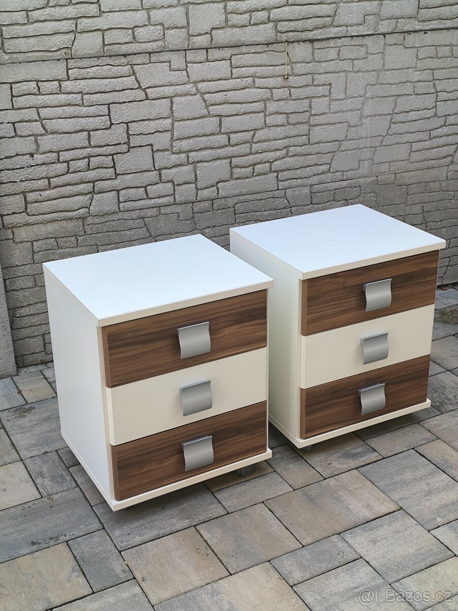 Prodám dvě komody (noční stolky, kontejnery) - 3