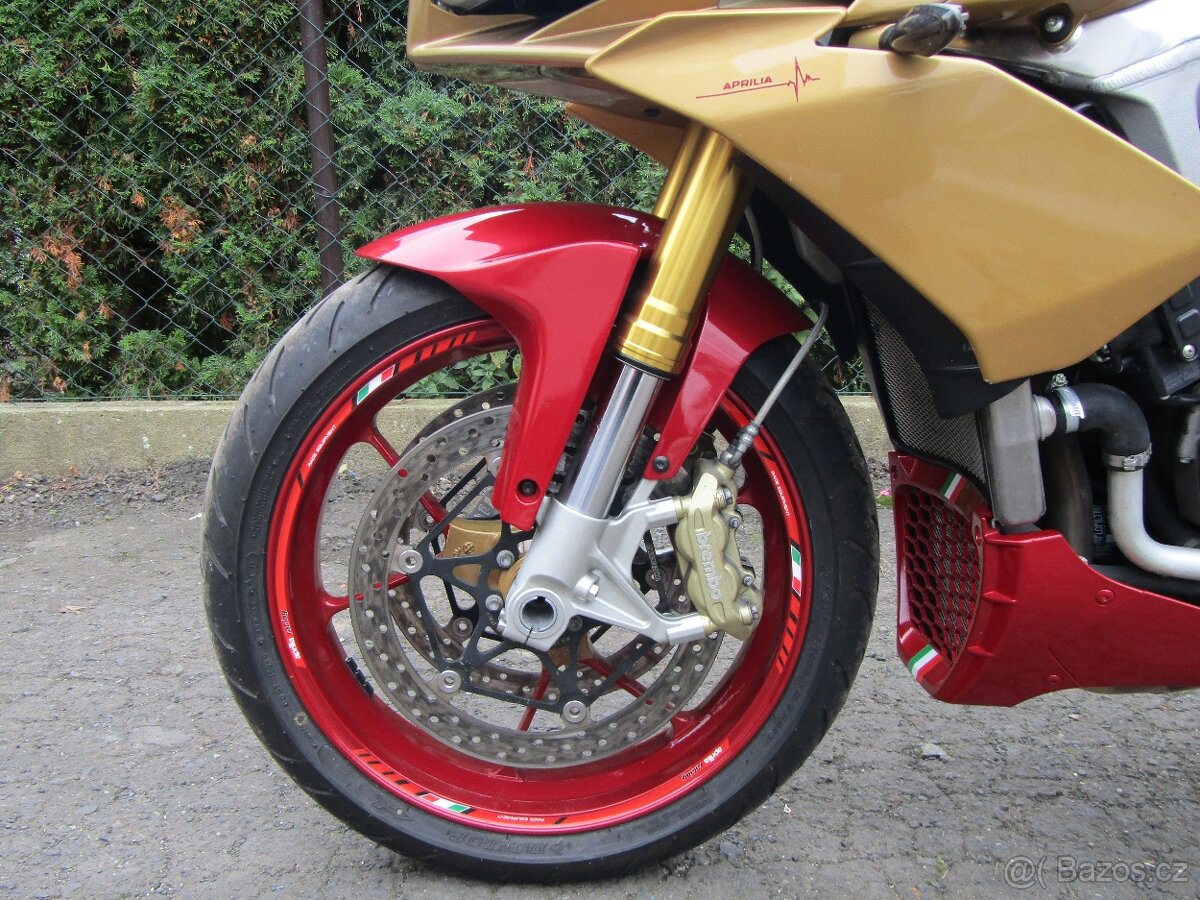 Aprilia Tuono V4 - 3