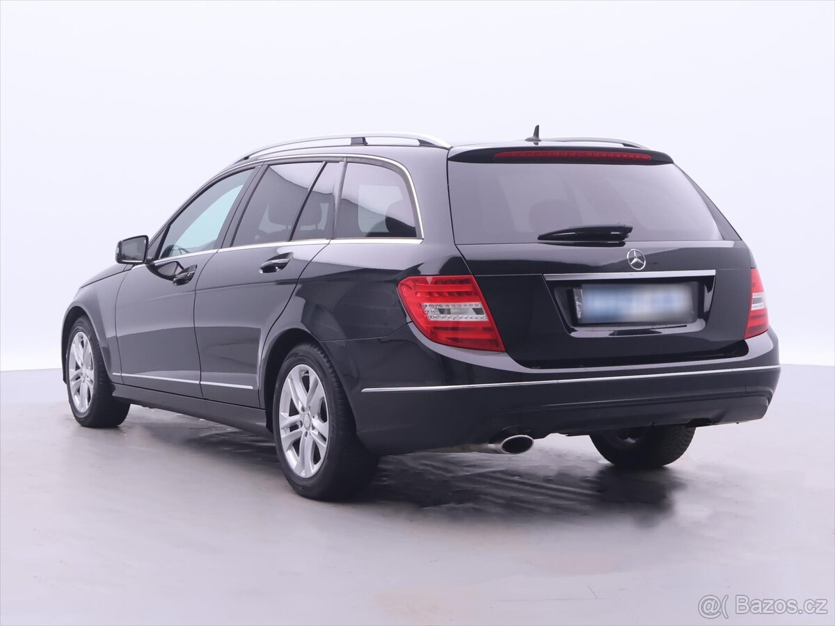 Mercedes-Benz Třídy C 2,1 220CDI 125kW Aut.klima Xenon (2014 - 3