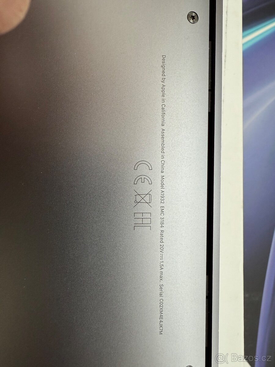 Apple Macbook air 13.3”, i5, 16GB RAM - 3