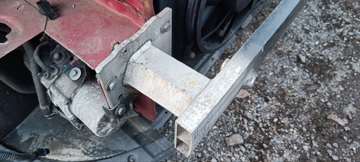 Výztuha předního nárazníku Peugeot 307 - 3