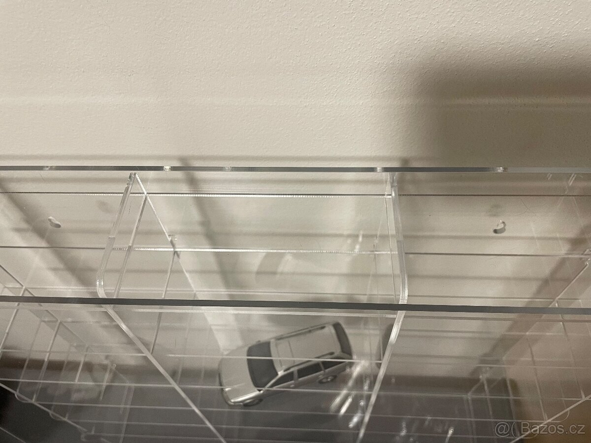 Vitrína na modely 1:43 nebo 1:64 - 3