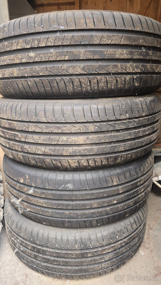 Pneu 235/55 R18 - 3