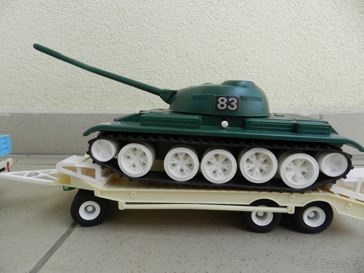TATRA 813 PODVALNÍK P32 TANK T54 - ITES r. 1980 - ČSSR - 3