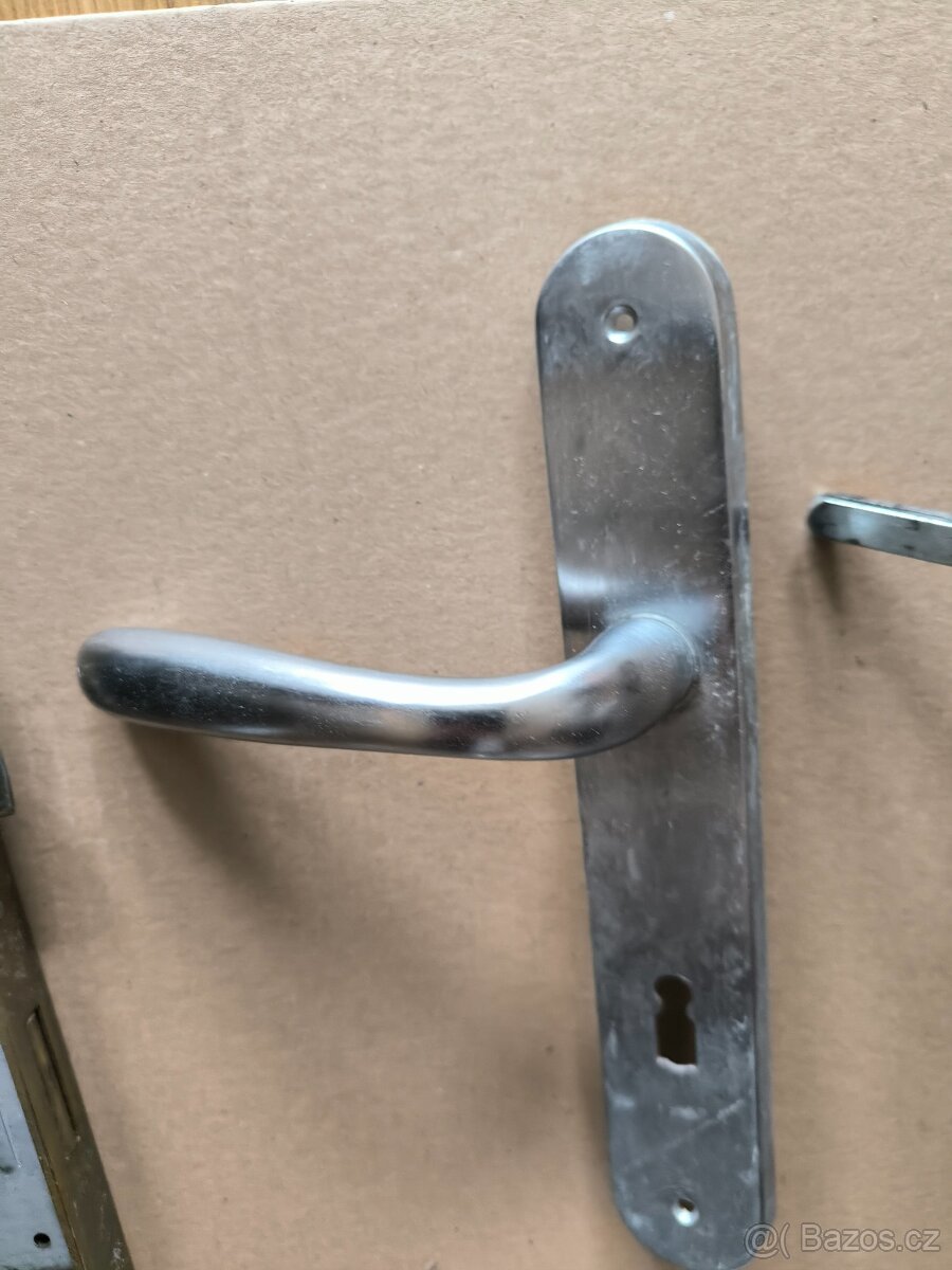 4x dveřní klika s kováním a zámkem - 3