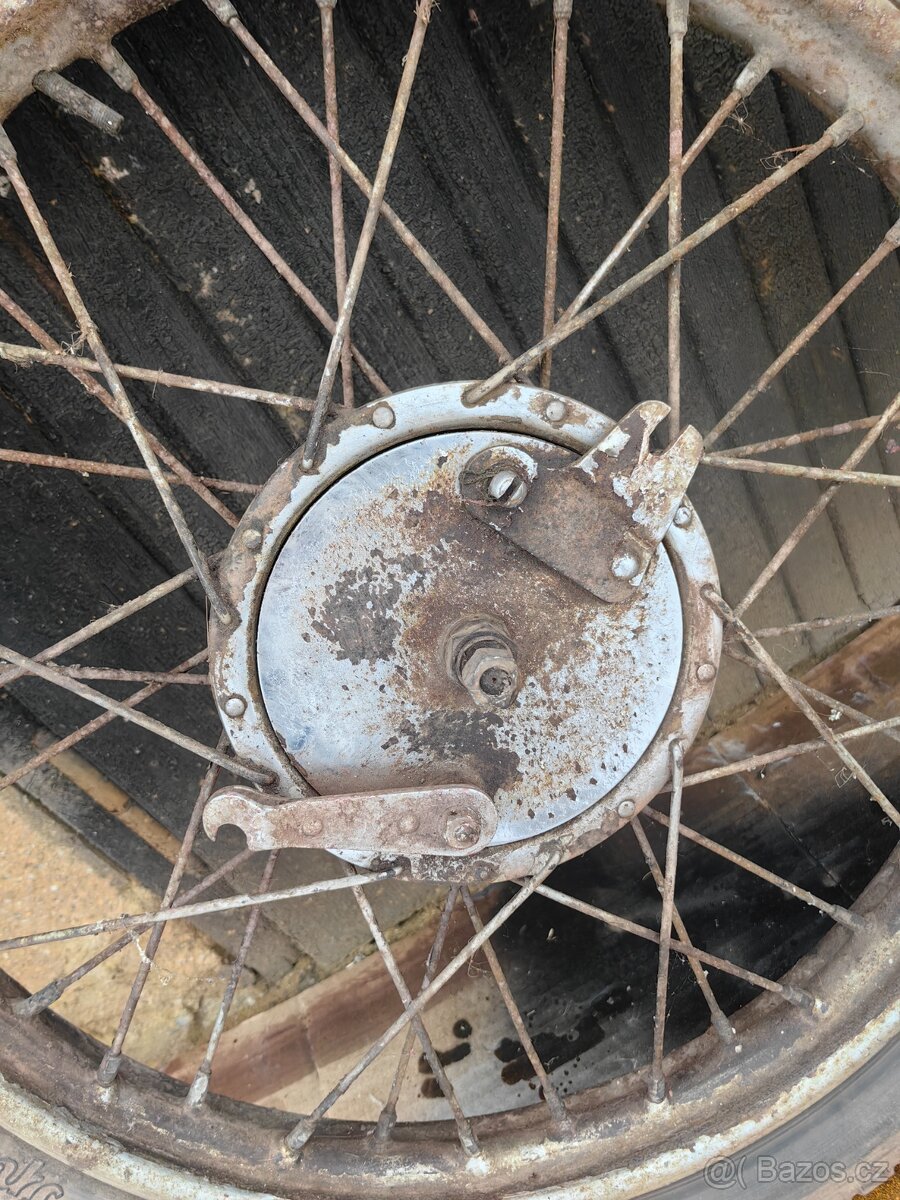 Jawa 250 speciál kola - 3