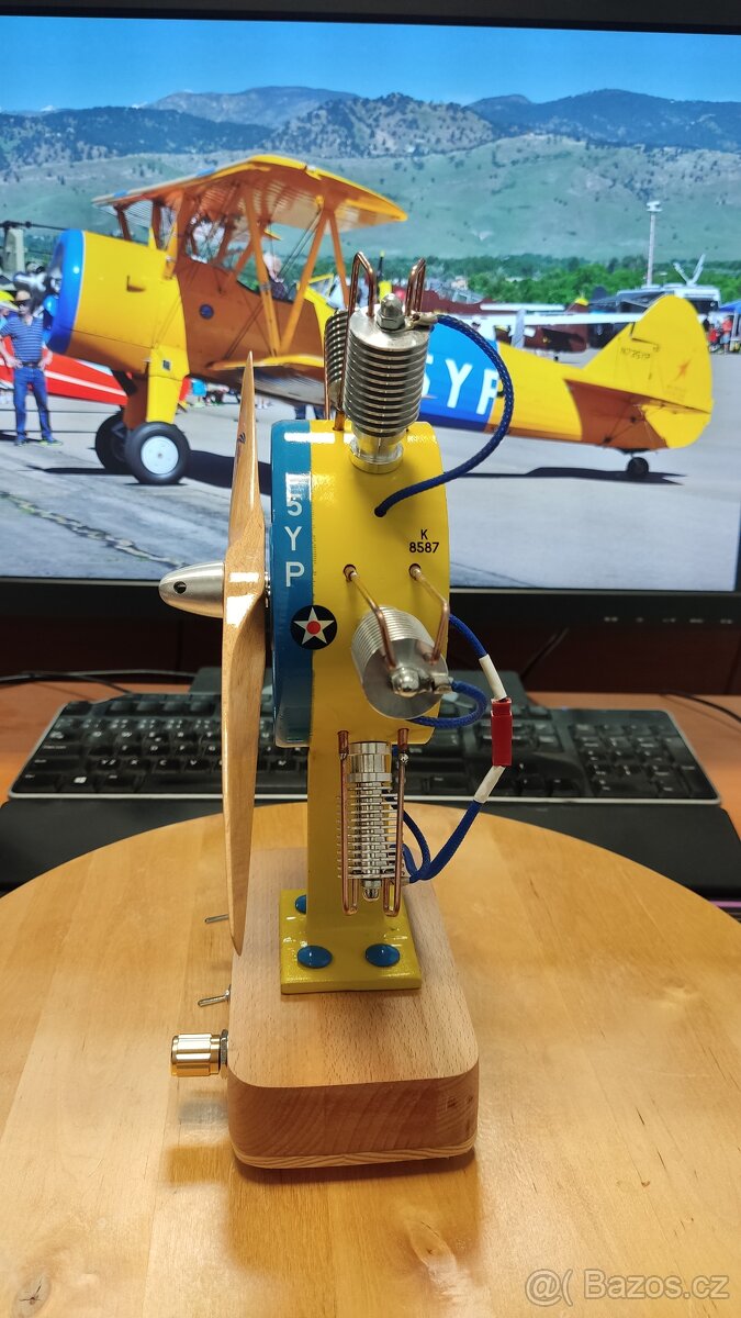 DIY stolní větrák - styl 1942 Boeing B75N1 (Stearman Model 7 - 3