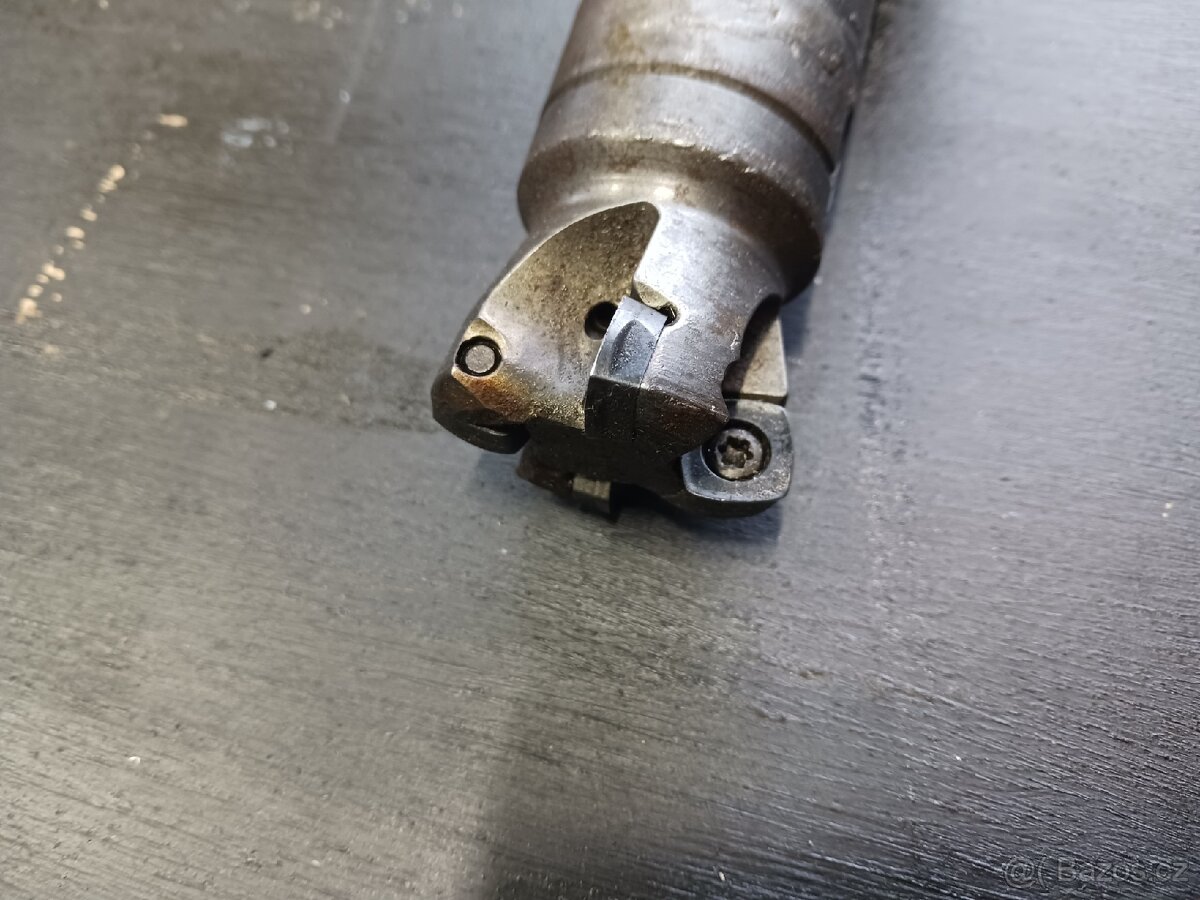 Fréza s vyměnitelnými destičkami - 3