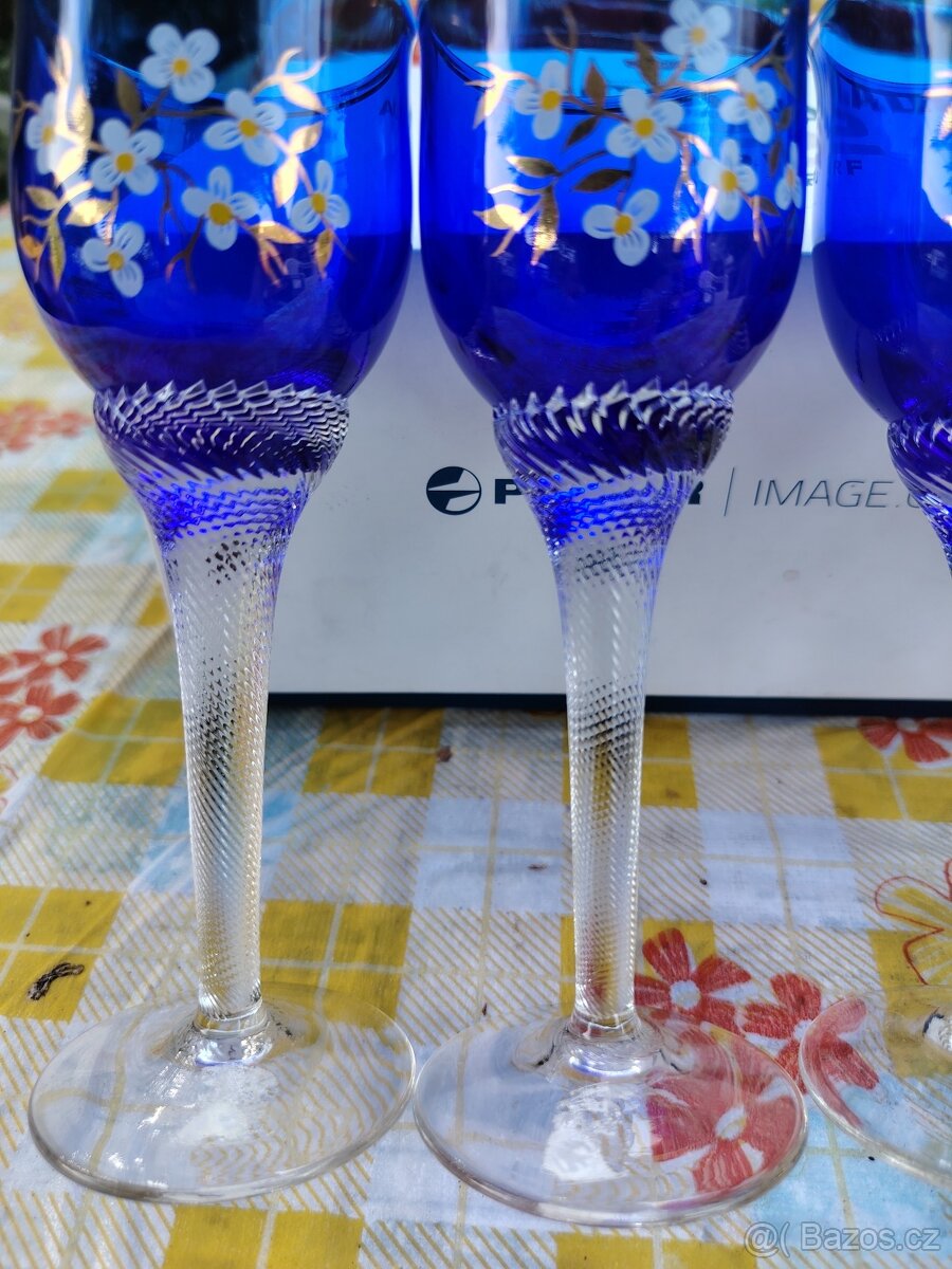 Modré skleničky na nožce - 3