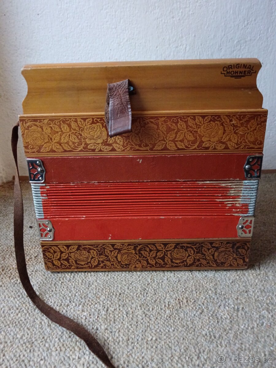 Heligonka Hohhner Koch - 3