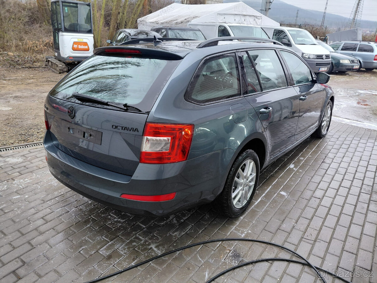 Škoda Octavia Combi 2.0 TDi 110 kW - Ambition - 3