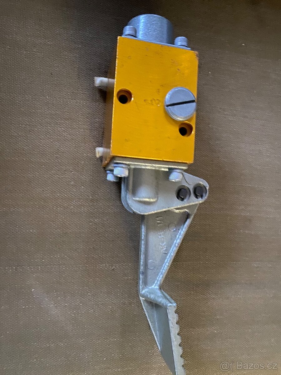 Náhradní díly - 3