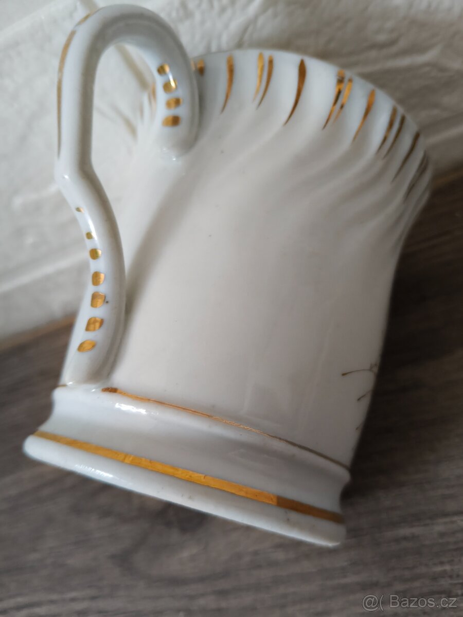 STARŠÍ HRNEČEK - 3