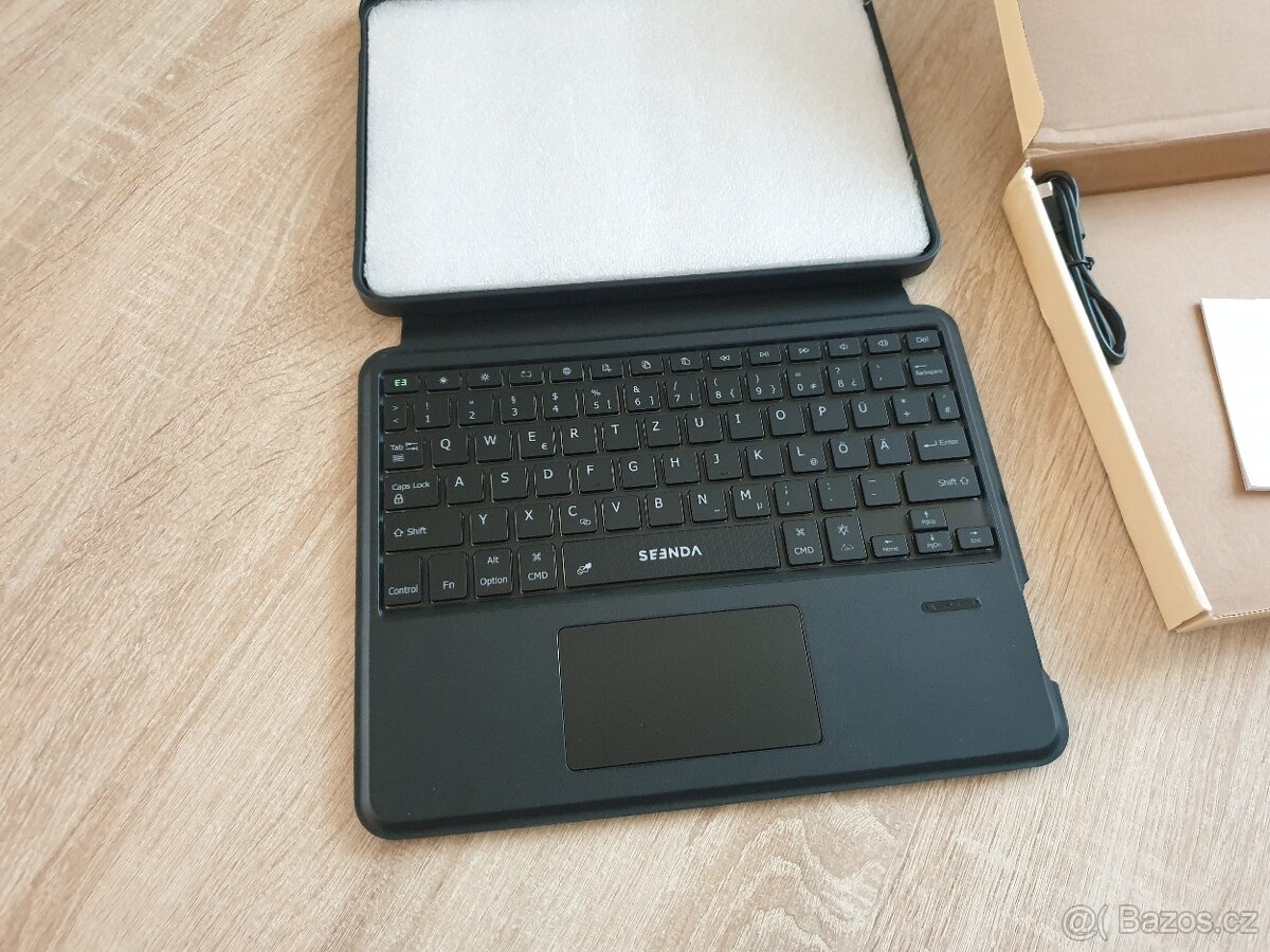 Úplně nová podsvícená bluetooth klávesnice s touchpadem - 3