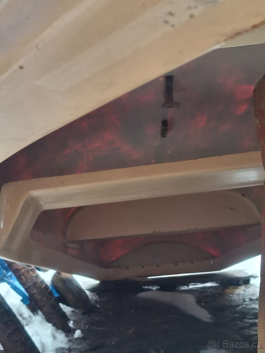 Laminátová pramice - 3