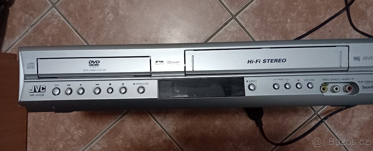 JVC HR XV28 DVD VHS Recorder Player - 3