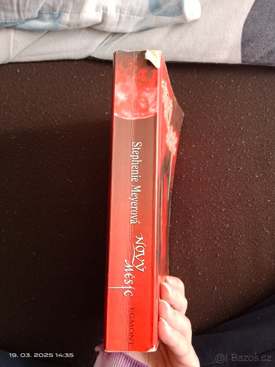 Kniha - Nový měsíc - 3