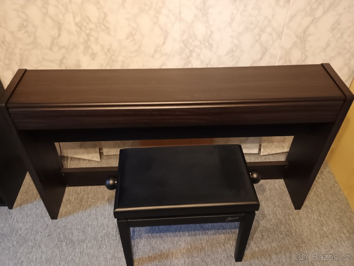 Digitální piano Korg LP 380 - 3