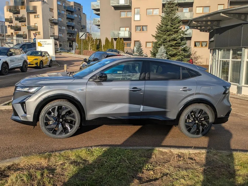 Renault Rafale, esprit Alpine hyper hybrid - 3