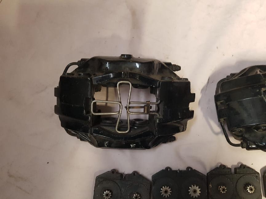 Přední brzdové třmeny - 3