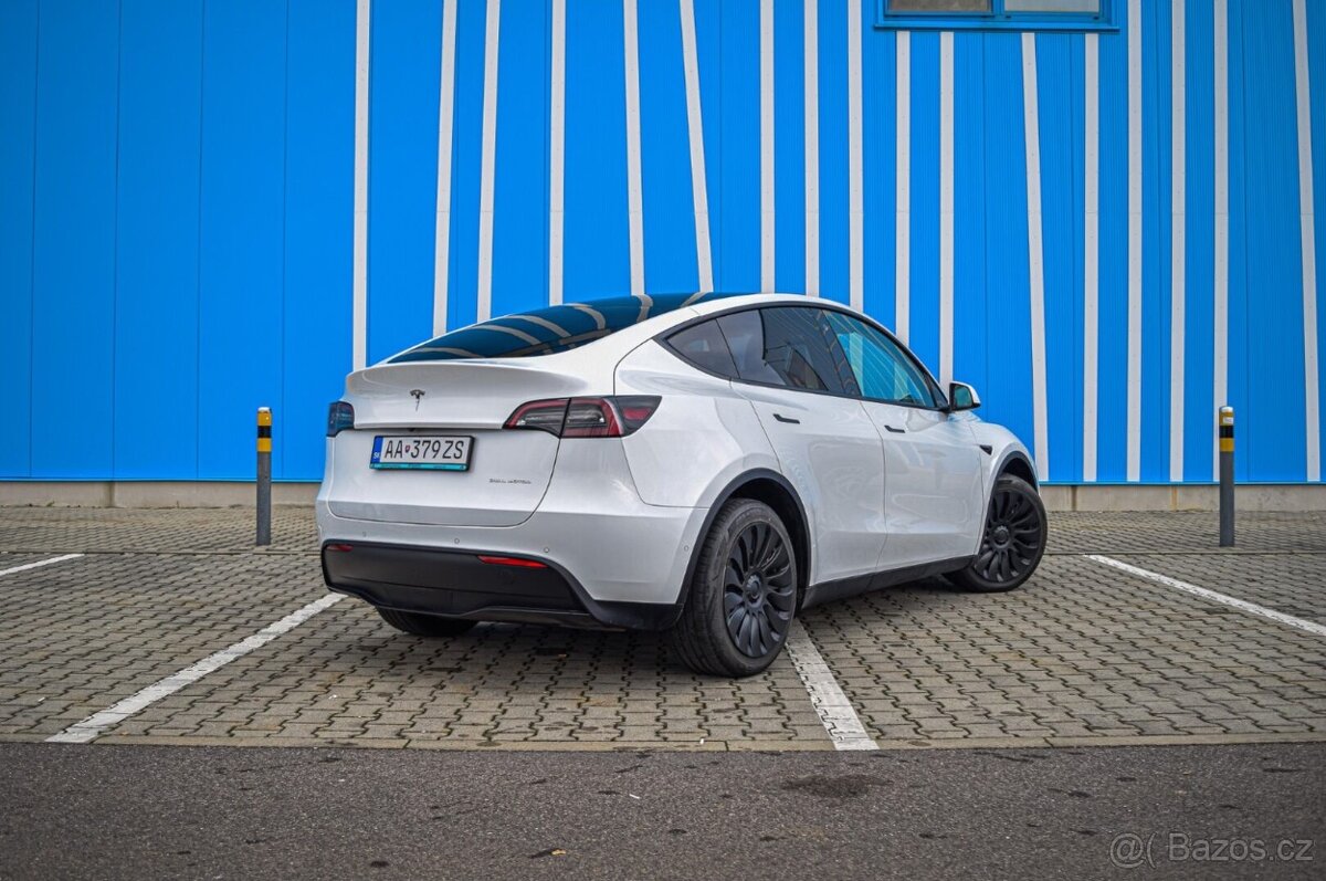 Tesla Model Y Long Range Dual Motor AWD 4x4 - 3