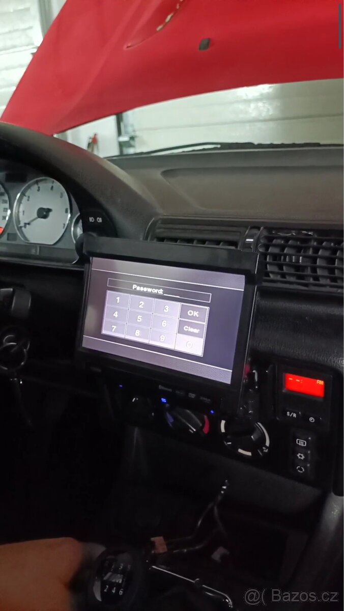 Autorádio Clarion VZ401E - 3