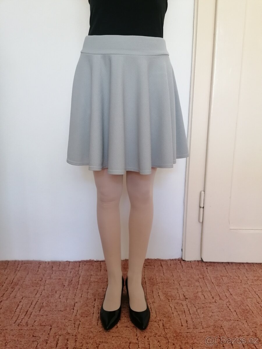 Nová šedo-stříbrná minisukně Urban Coco - 3