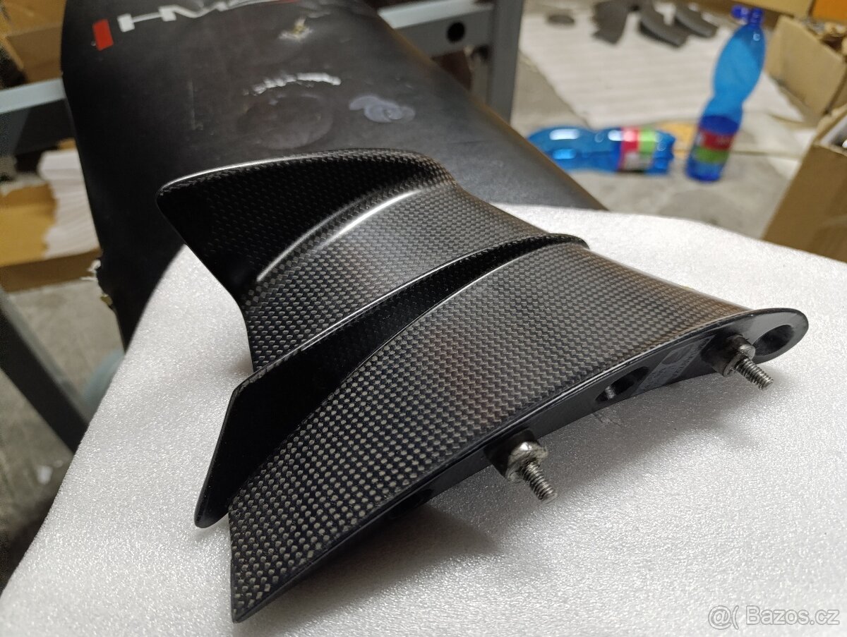 Panigale v4 SP karbonové křídlo - 3