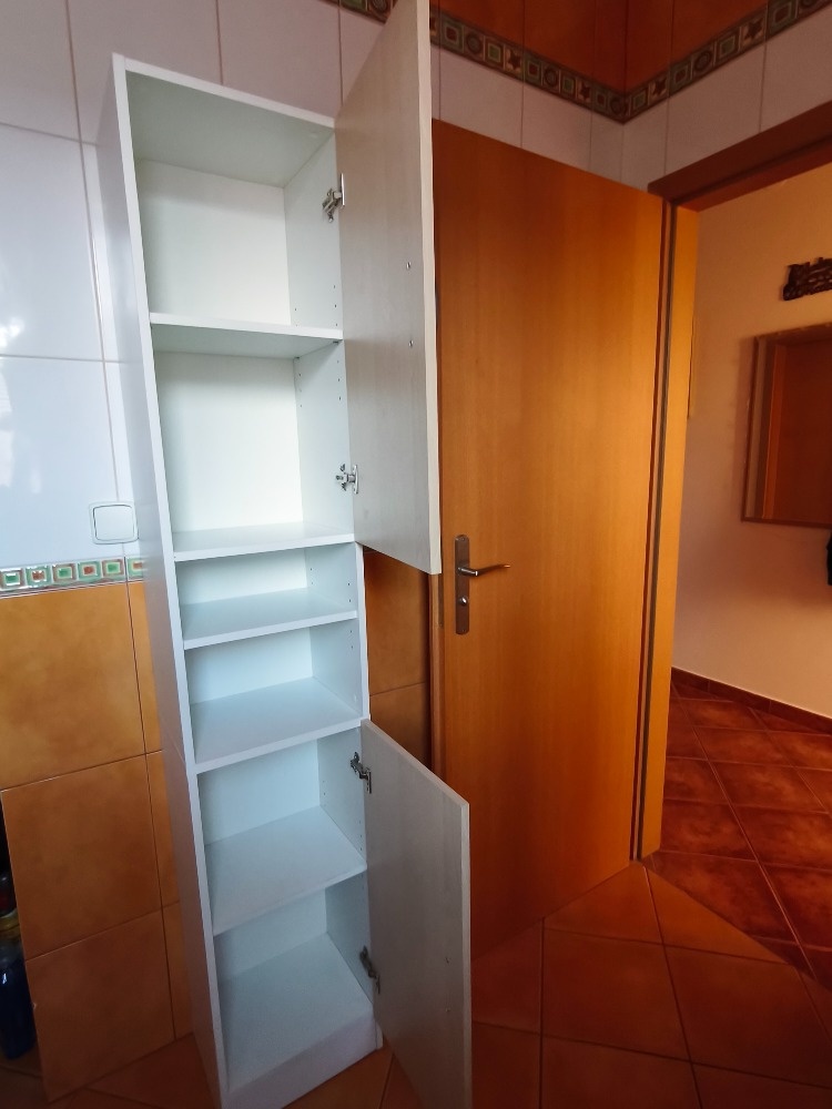 Koupelnová skříňka - 3