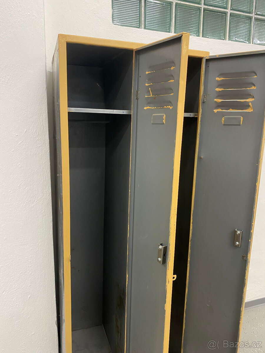 Plechová dílenská skříň - 3