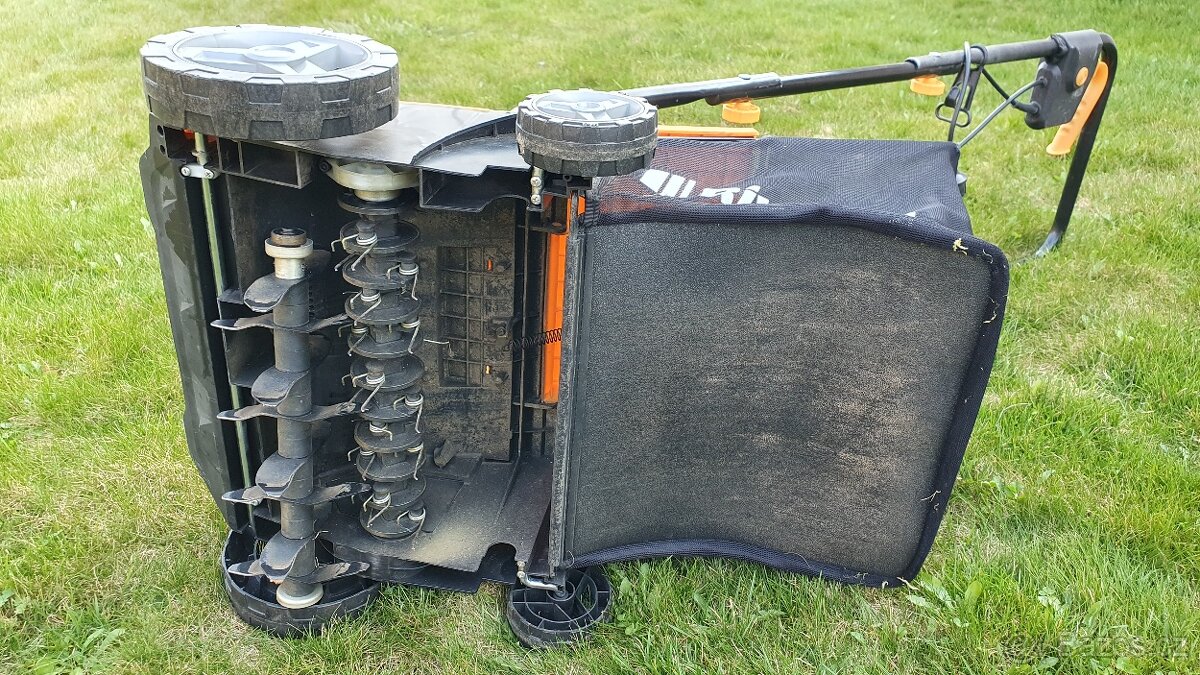 Vertikutator Rivall REV3215 - 3