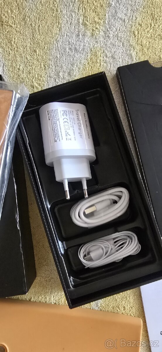 Smartphon - i24 uplus - 3