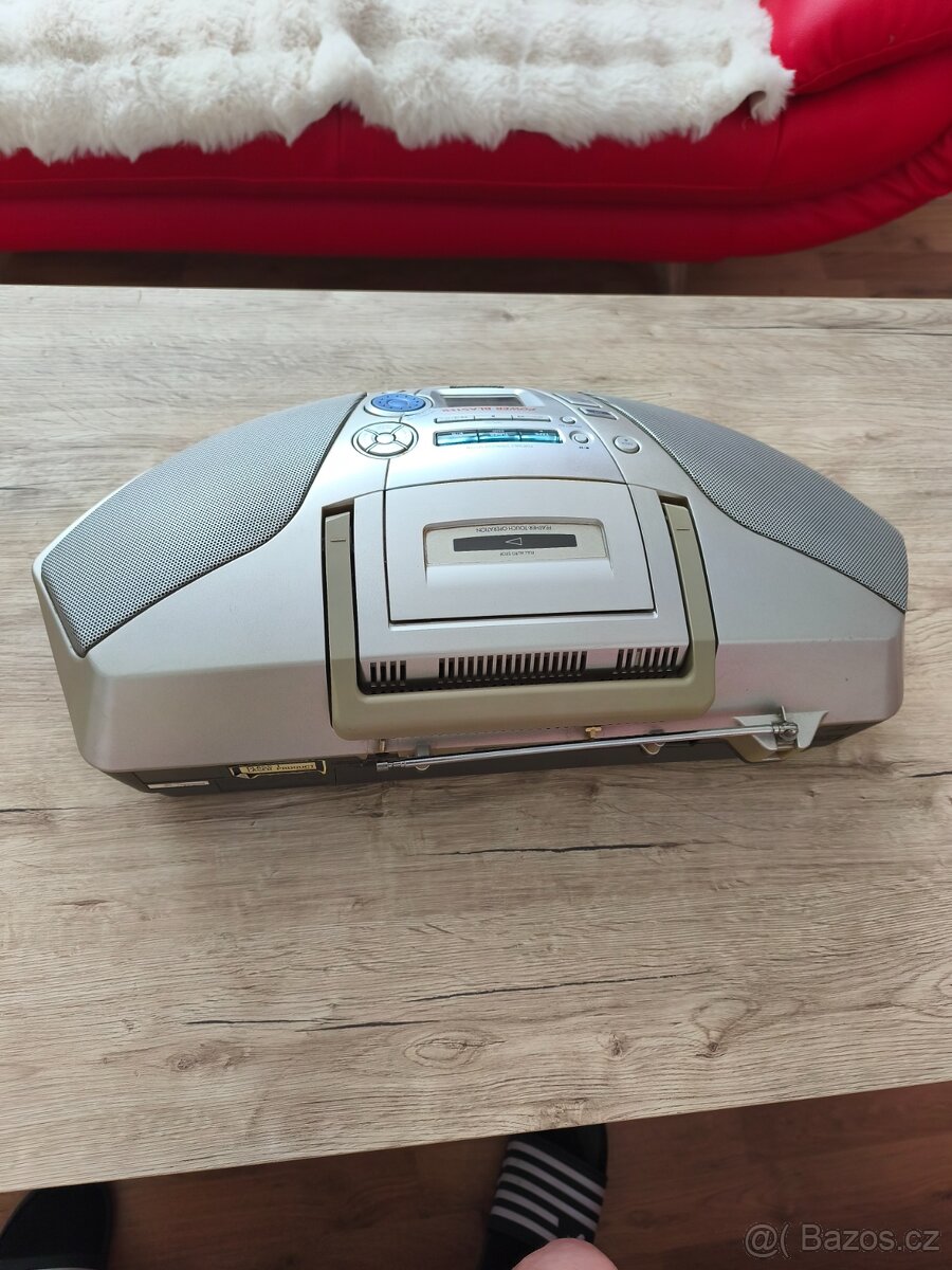 Rádio Panasonic. - 3