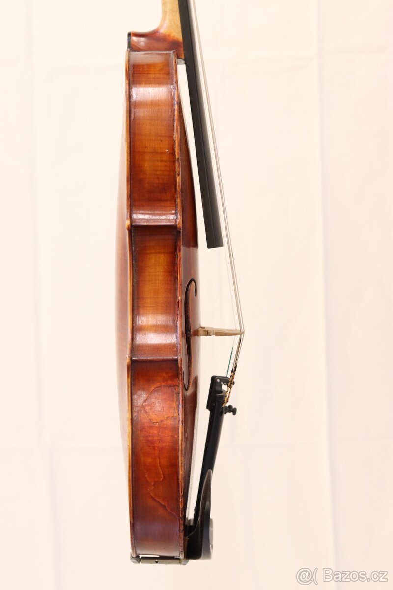 Housle - 3